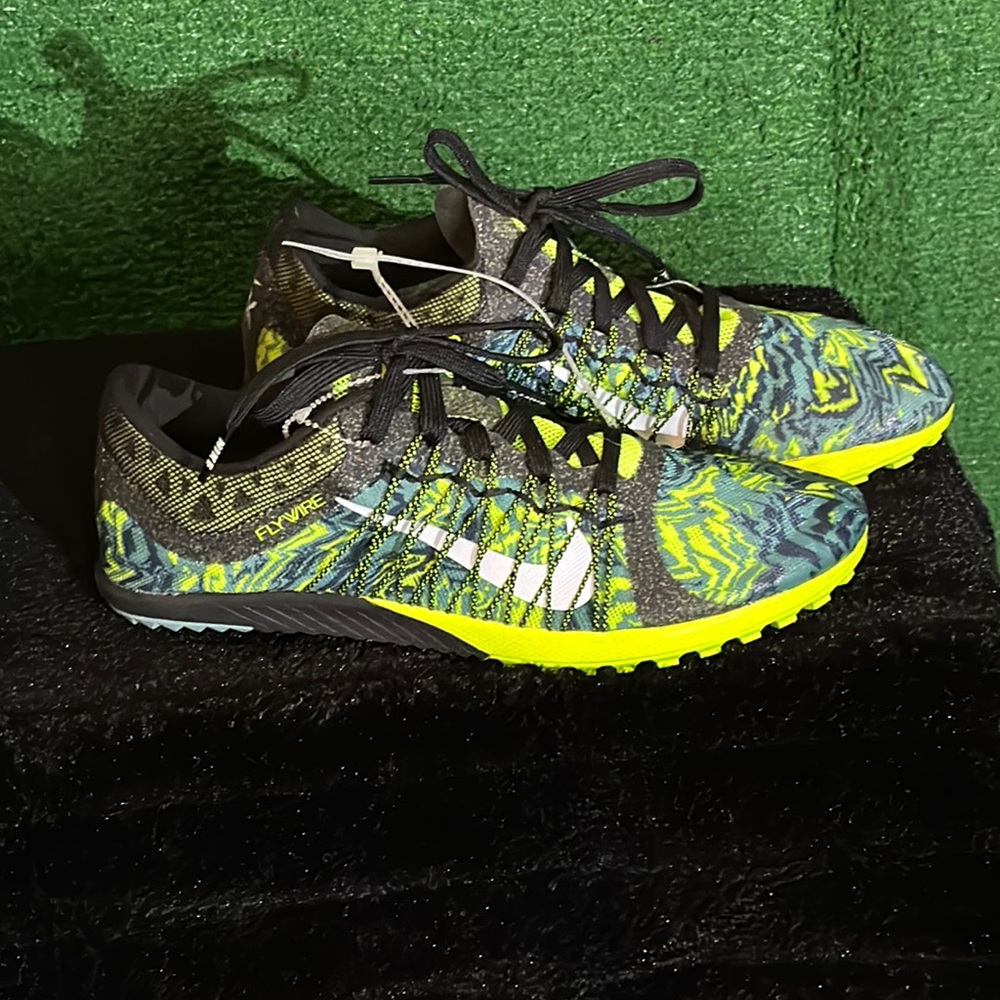 Nike Flywire size 7
